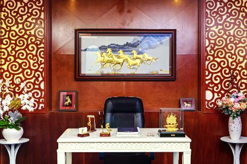 Treo tranh phong thủy ở văn phòng: Đúng nơi đúng chỗ mới vượng công danh | Bói Tử Vi