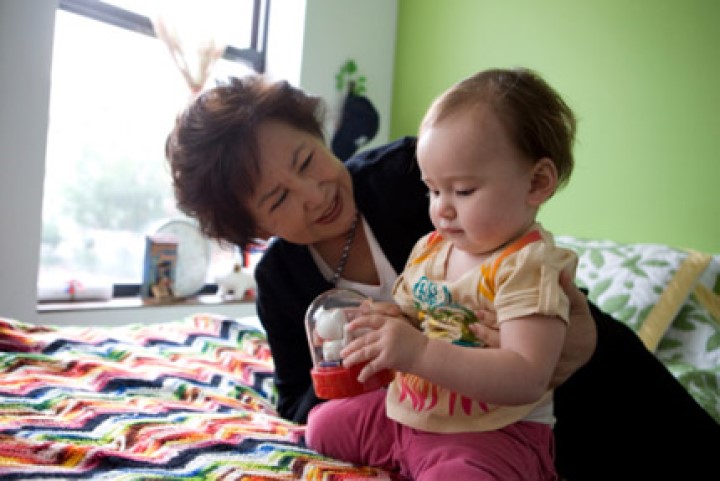 ‘Cháu bà Nội tội bà Ngoại’ – Con Gái đi lấy chồng rồi, Mẹ vẫn tất tả gánh khổ vì con vì cháu | Bói Tử Vi