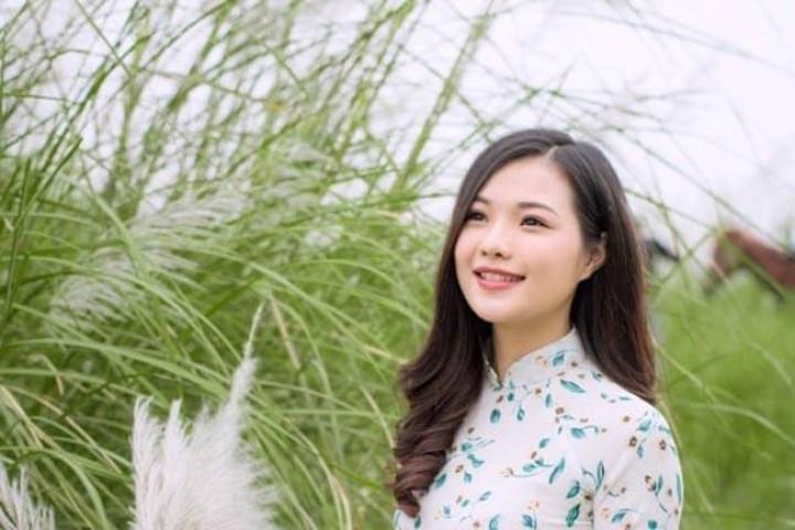 Có sắc đẹp là ưu thế, nhưng sống tươi đẹp lại là năng lực thực sự | Bói Tử Vi