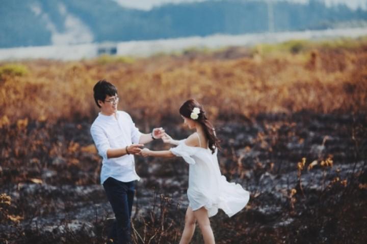 Yêu nhau vì duyên, cưới nhau vì nợ, không sống được với nhau là do lòng người | Bói Tử Vi