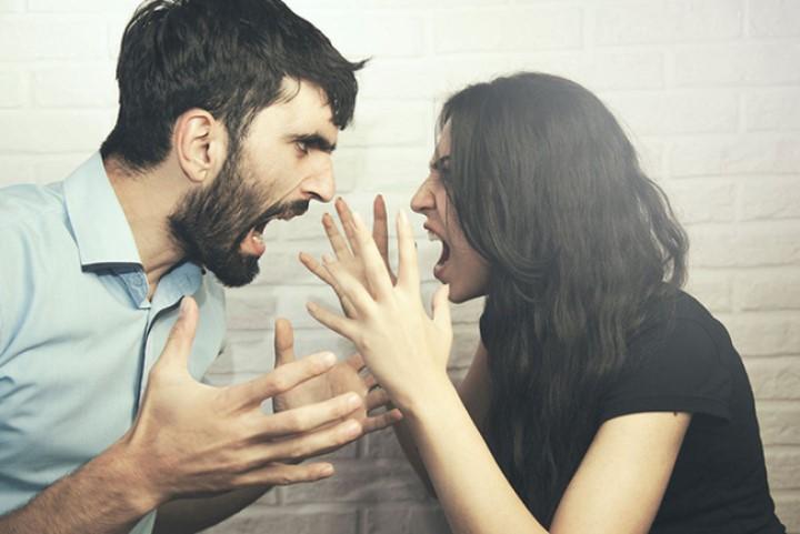 Nước sâu thì chảy chậm, người khôn thì nói ít: Chỉ có kẻ ngốc mới dùng miệng làm vũ khí tấn công mọi người | Bói Tử Vi