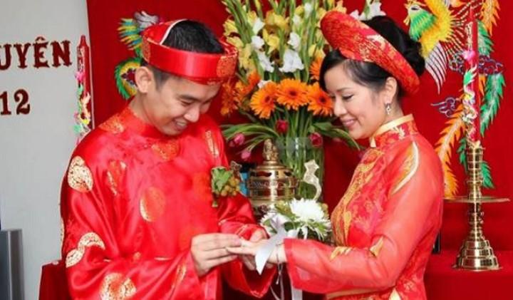 Khi đã gọi ai là vợ, tuyệt đối đừng để người đó tổn thương | Bói Tử Vi