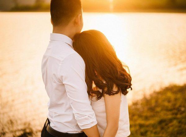 Nhà không cần quá to, chỉ cần ấm là được, chồng không cần quá giỏi, chỉ cần thương vợ là đủ | Bói Tử Vi