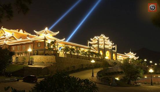 Phong tục ngày Tết: Lễ chùa, đình, đền | Bói Tử Vi