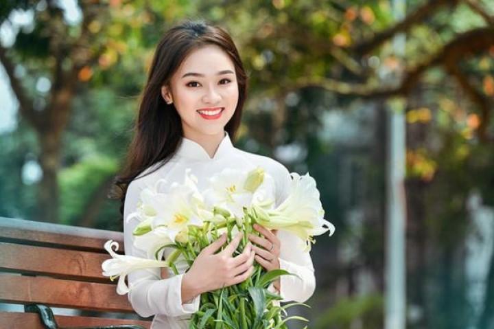 Tuần này: 3 con giáp được thần Tài che chở “rót lộc” đầy túi, vận tình duyên lẫn tài lộc “đua nở” | Bói Tử Vi