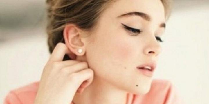 Sở hữu 3 nốt ruồi phú quý cho gia chủ trọn đời sống trong nhung lụa | Bói Tử Vi