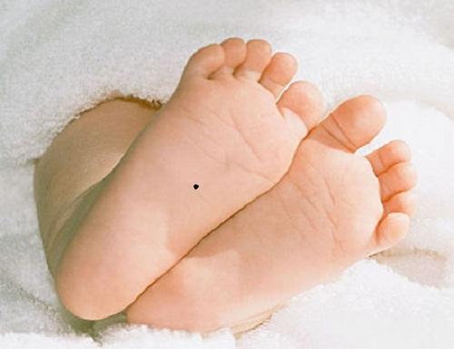 Phán tình duyên và đời người qua tướng nốt ruồi | Bói Tử Vi