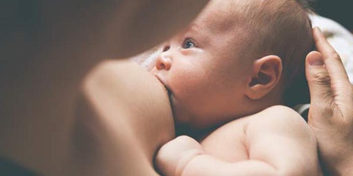 Nốt ruồi ở nhũ hoa phụ nữ có ý nghĩa gì? | Bói Tử Vi